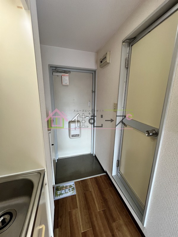 ハイツしらゆり 玄関