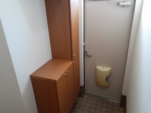 クロスローズ 玄関