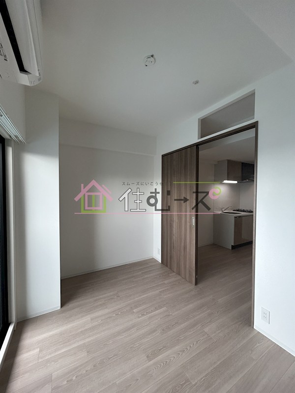 ワールドアイ大阪West Gate リビング