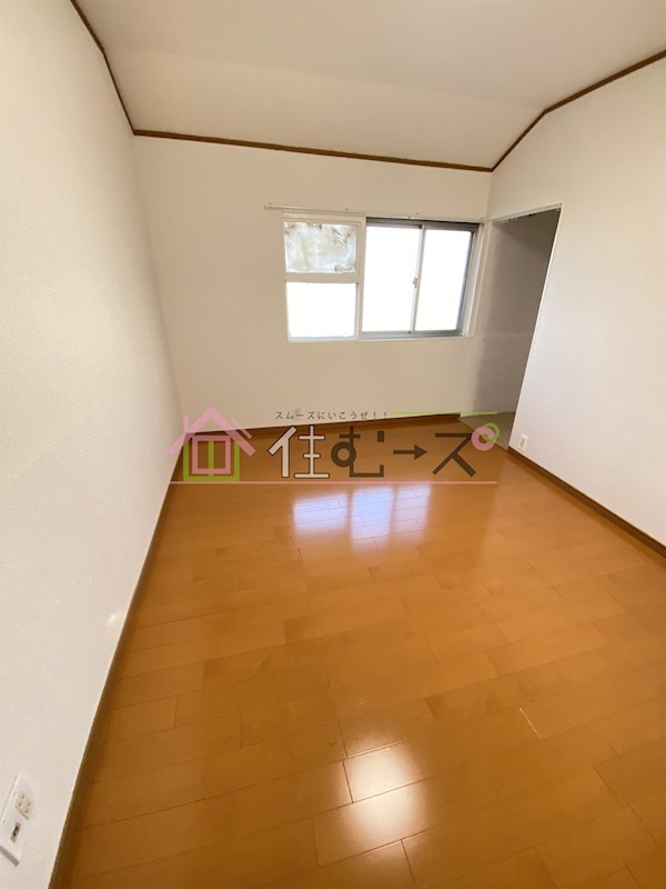 遠里小野4丁目貸家 ベッドルーム