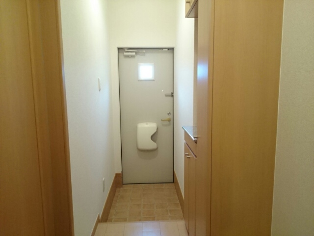 サニーハウス　菫 玄関