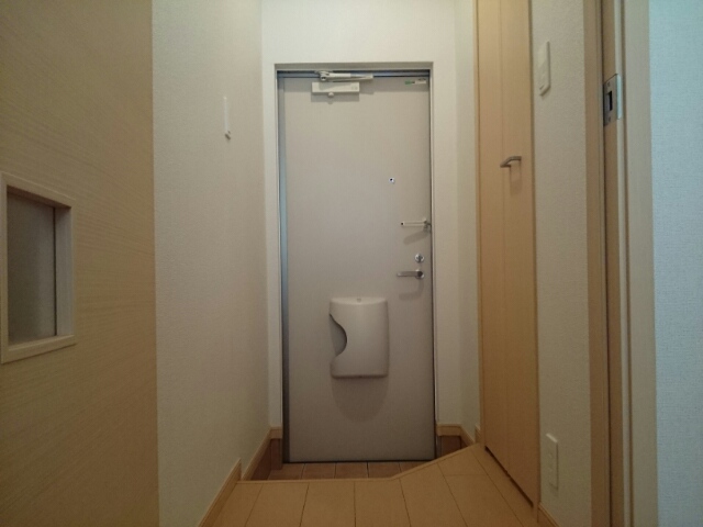 ベル・アージュⅠ番館 玄関