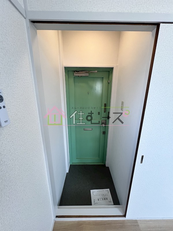 山中マンション 玄関