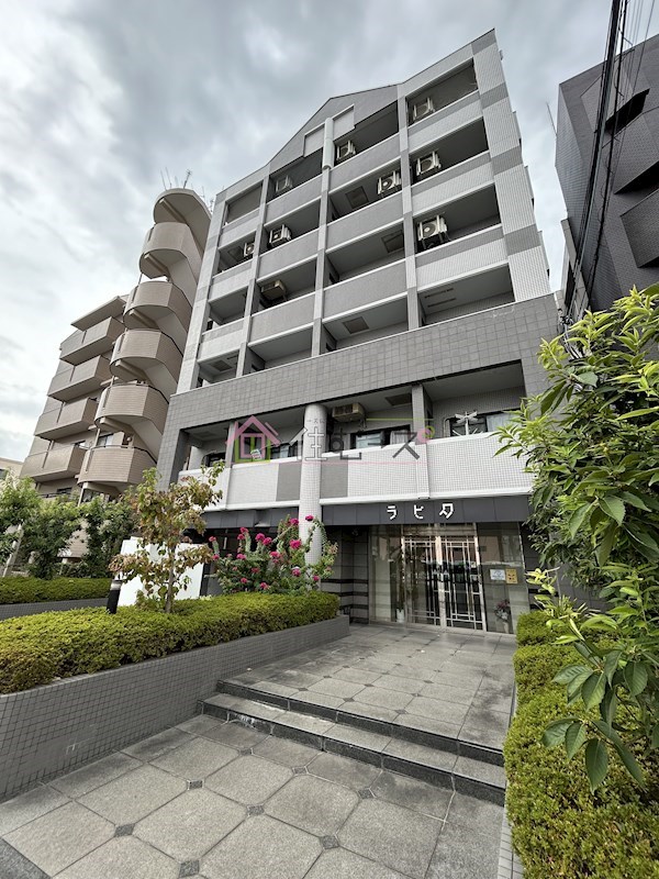 ラピタ 外観