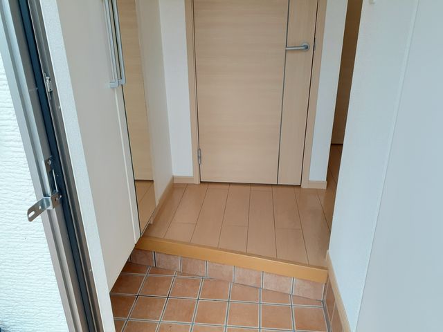 ネオカーム中野 玄関