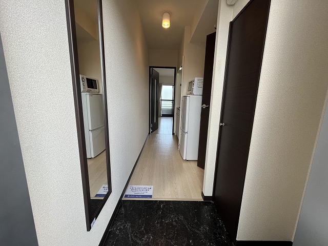 レオネクスト杉 玄関