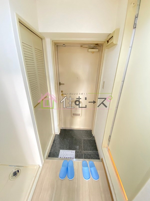 朝日プラザ岸里パサージュ 玄関