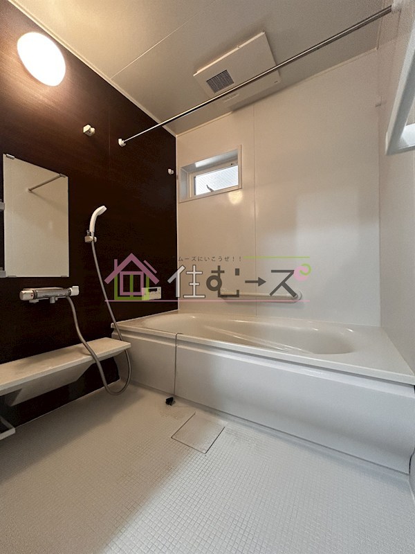 小路東５丁目戸建 風呂画像