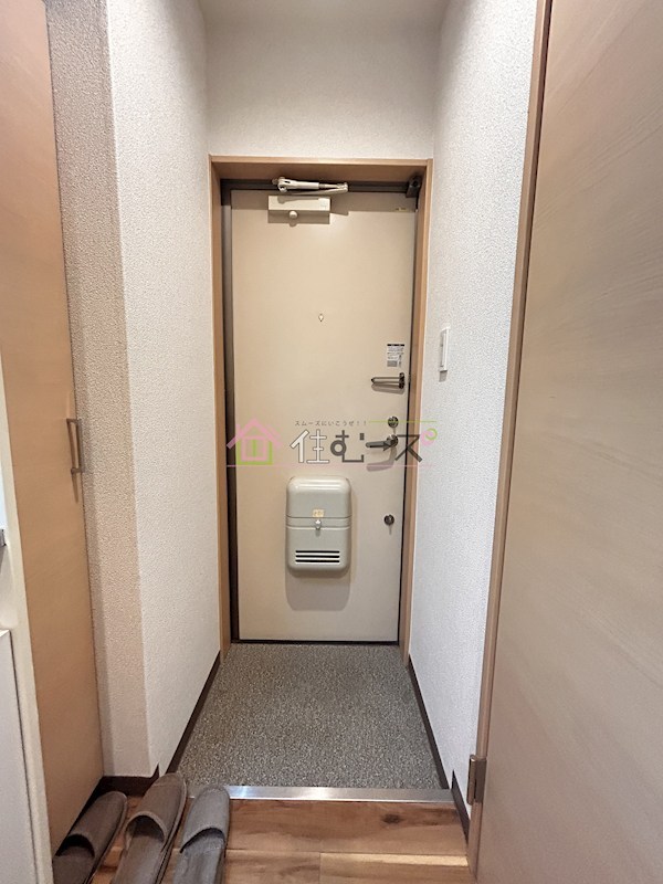 シエテ生野東 玄関