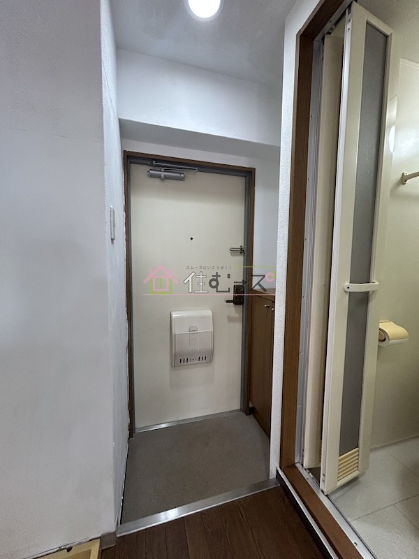 レスポワール難波南 玄関