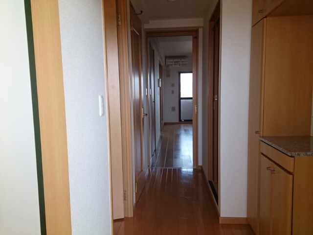 ベルアビタシオン 玄関