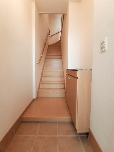 パステル 玄関