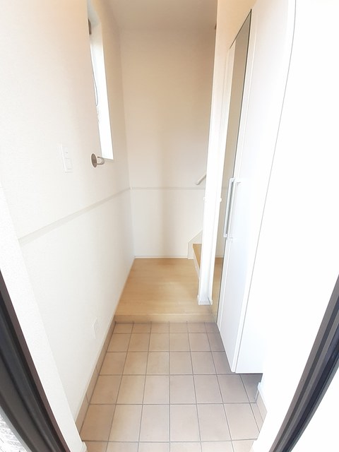メゾン甲安Ⅱ 玄関