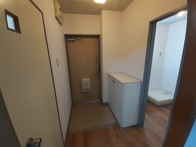 第１ハイツ 玄関