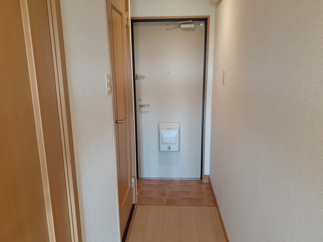 エレガントヒルズ２号館 玄関