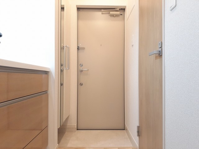 カーサ・オストロ 玄関