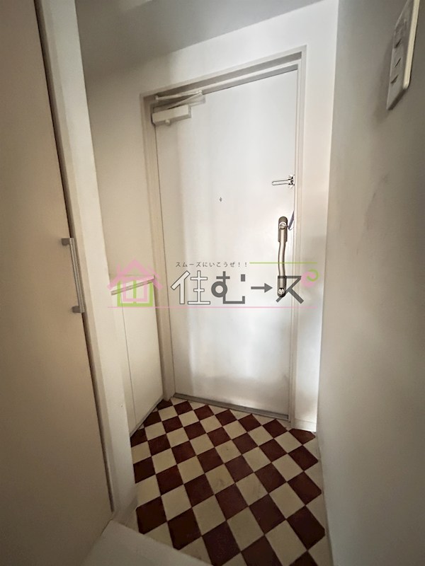 十三本町ウインズマンションⅡ 玄関