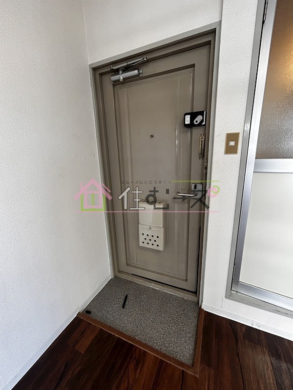 シティライフ十三東 玄関