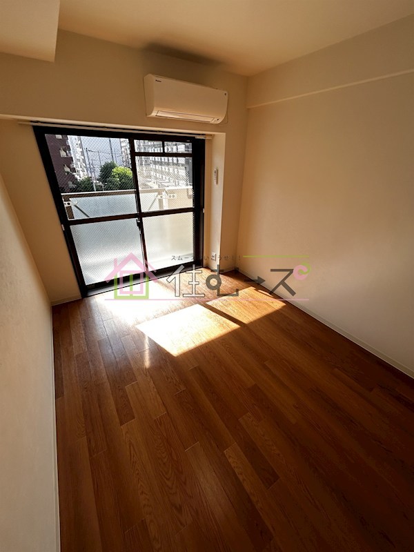 ローズコーポ西中島 ベッドルーム