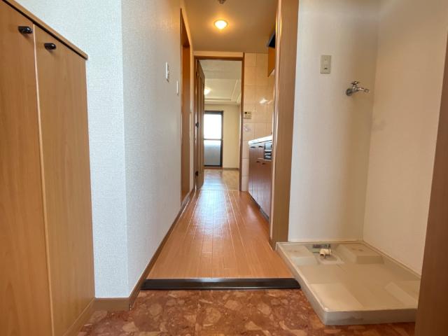 コンフォール深田 玄関