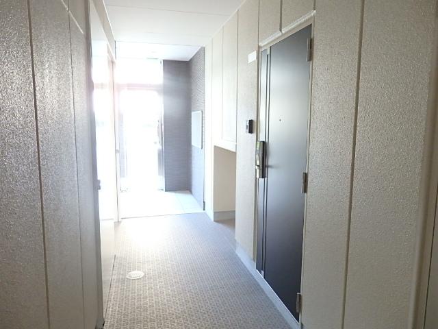 サニーコート香ヶ丘 玄関