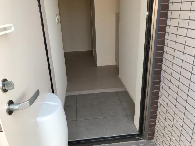 リレア 玄関