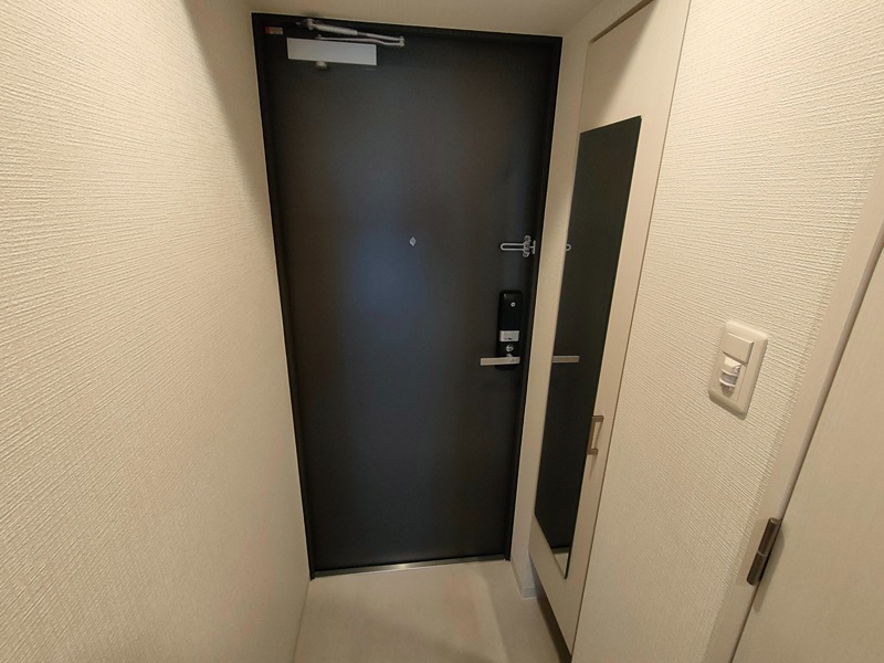 エスリード大阪梅田リュクス 玄関