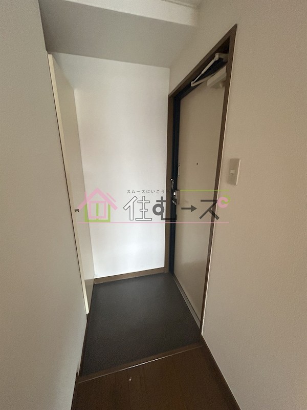 ホワイトハイツ大正 玄関