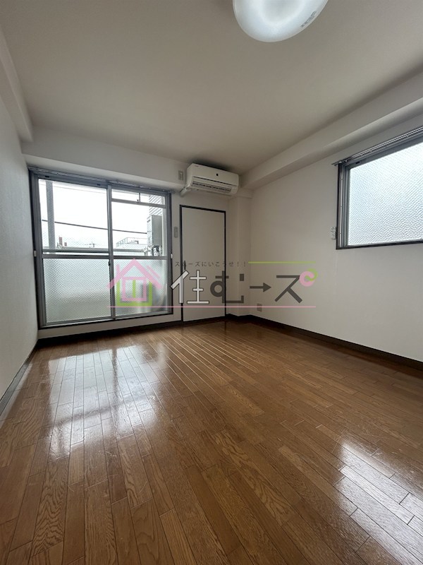 ホワイトハイツ大正 ベッドルーム