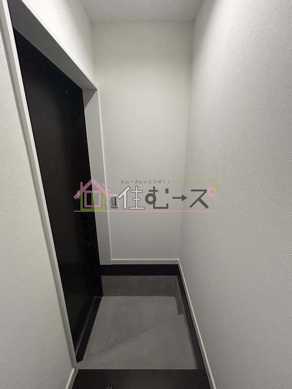 大正区千島ガレージハウス 玄関