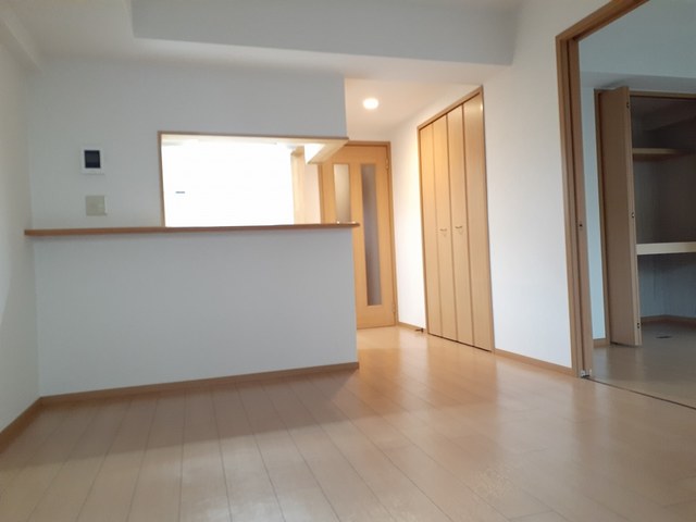 アルティス宝塚 リビング