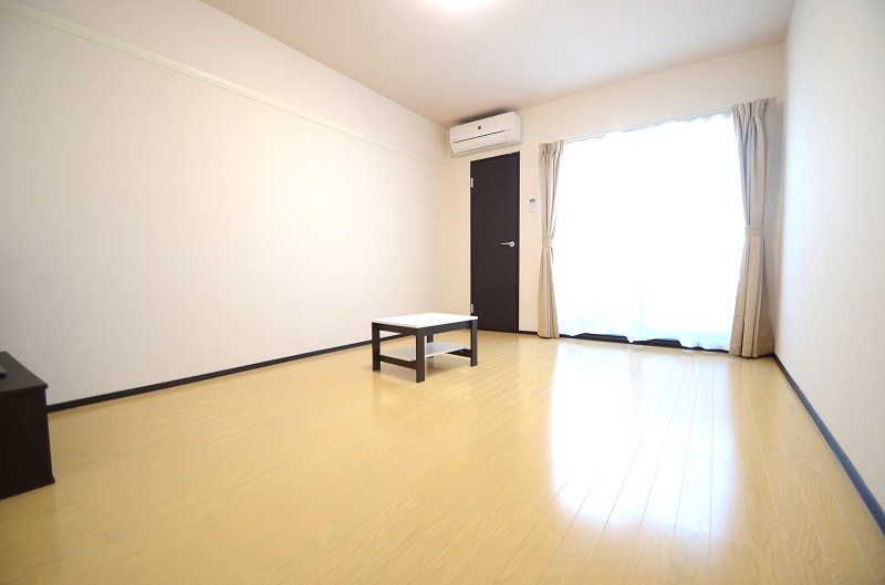 クレイノコンフォート上本町Ⅱ ベッドルーム