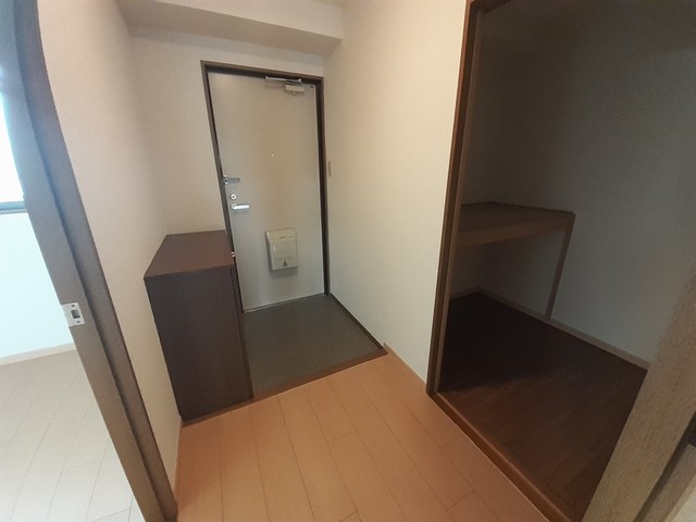 アレーゼＦ 玄関