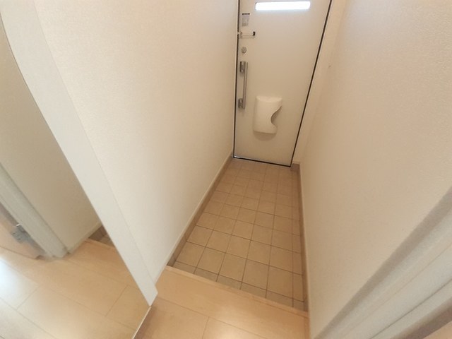 ヴァイオレットガーデン 玄関