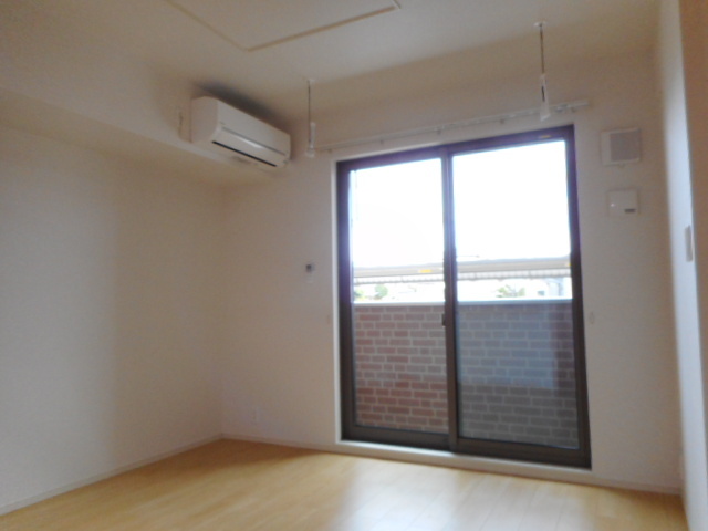 ファイン・キャピタルＣ リビング