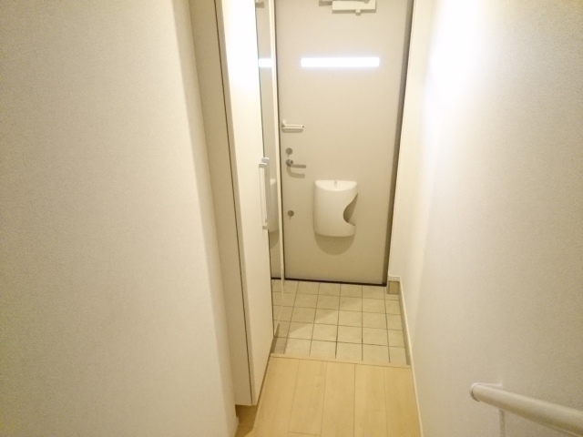 カーサ・ソーレ 玄関
