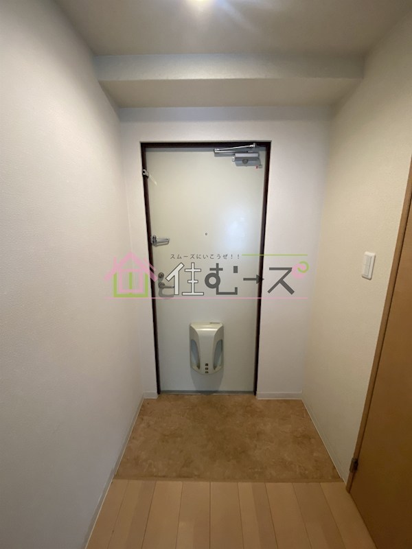 コンフォール中之島 玄関