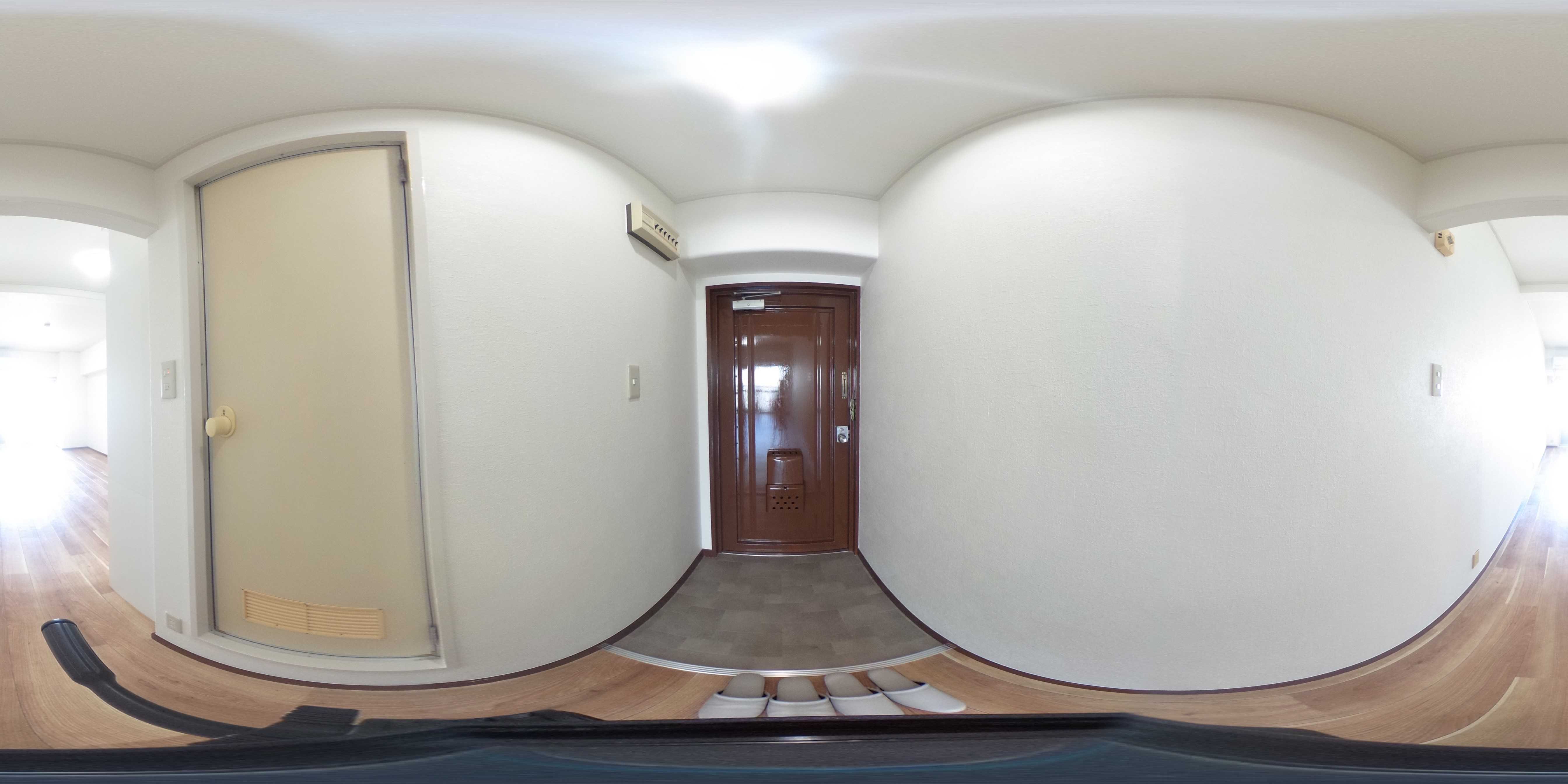 シティライフ梅田 玄関