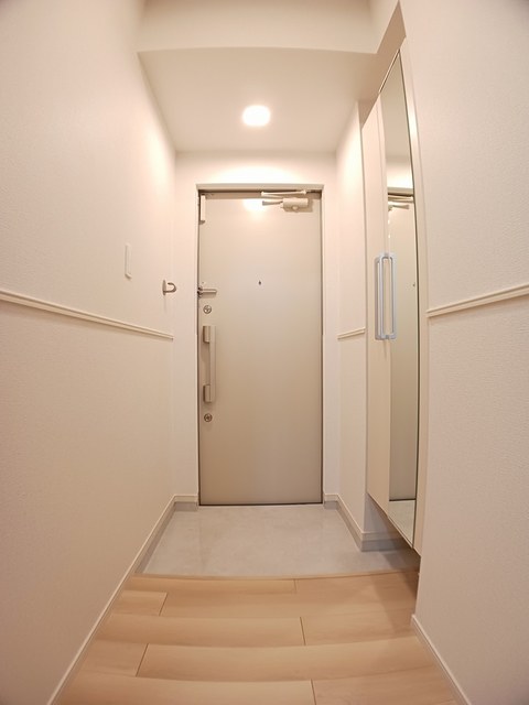 ウォーム八尾木 玄関