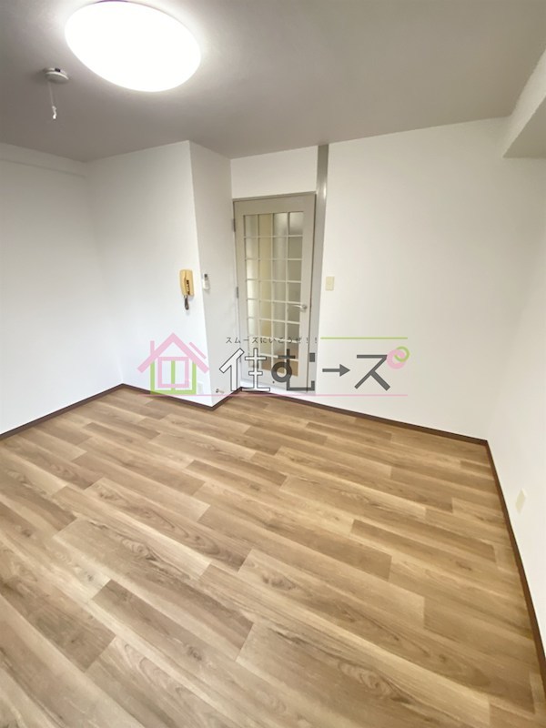 ホワイトハウス平野 リビング