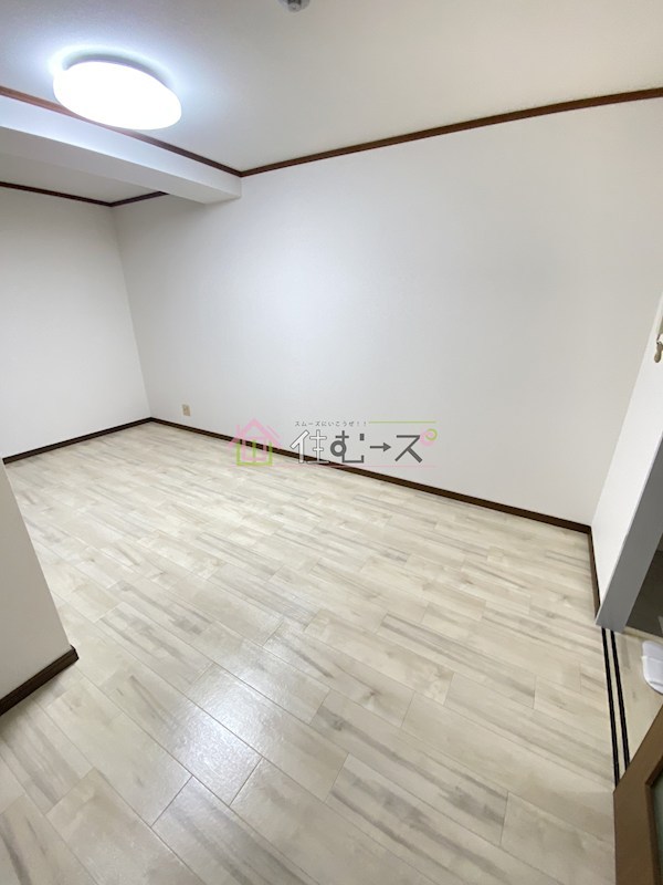 ハイツ渡辺Ⅱ リビング
