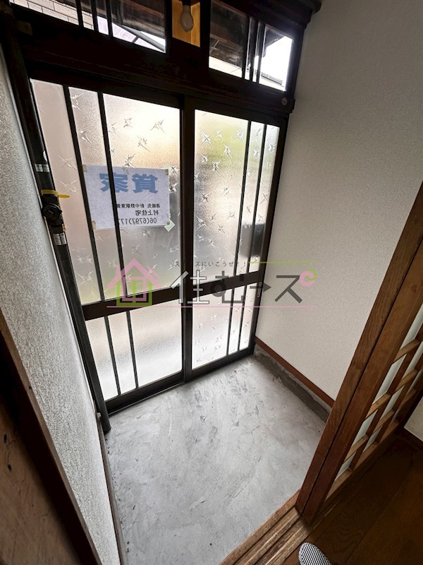 鷹合4丁目2階建貸家 玄関