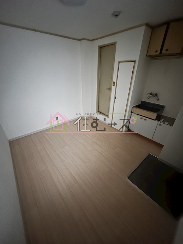 じんともす照が丘 リビング