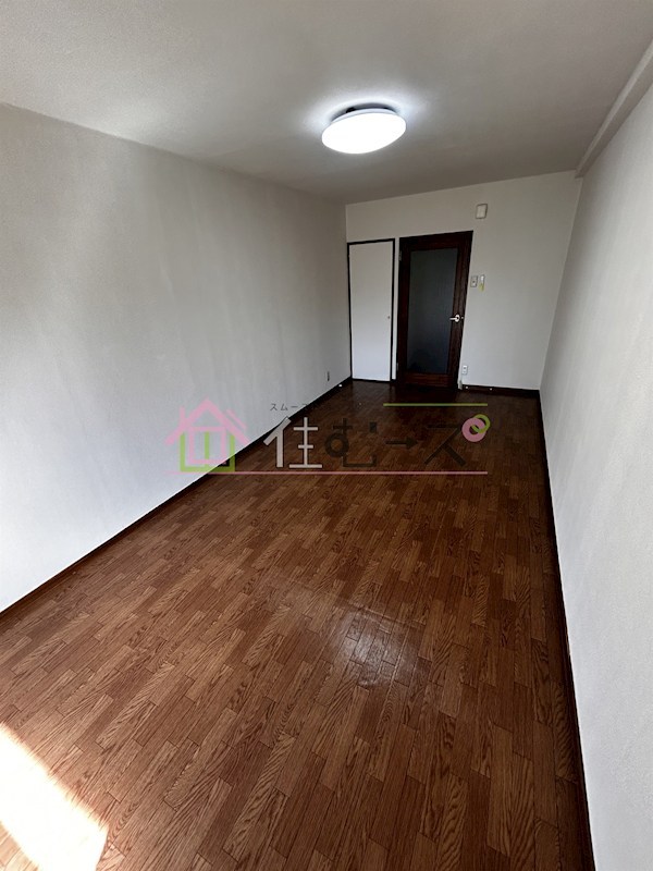 サンコーポウエノ リビング