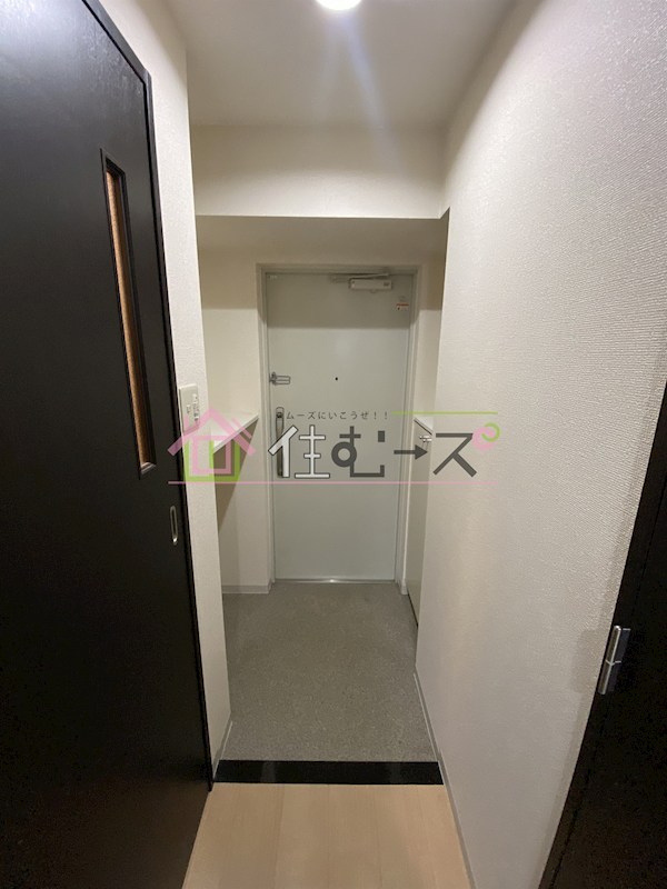ウィスタリア新北野 玄関