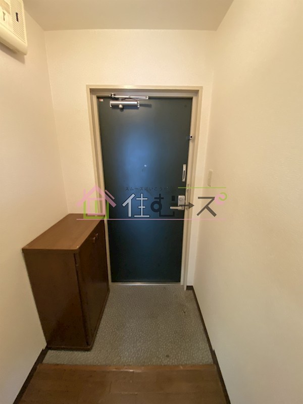 アレマーナ北加賀屋 玄関