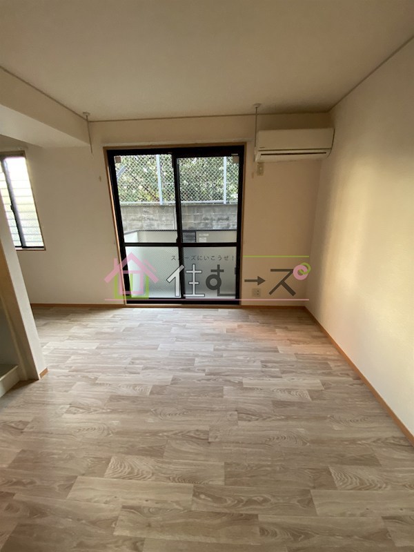 テイク・フィールド ベッドルーム