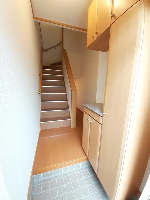 エアリーＡ棟 玄関