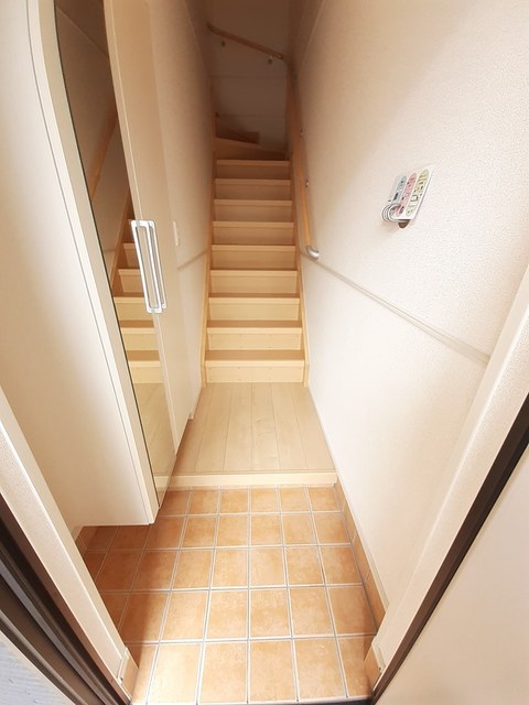 ケーズコート樽井 玄関