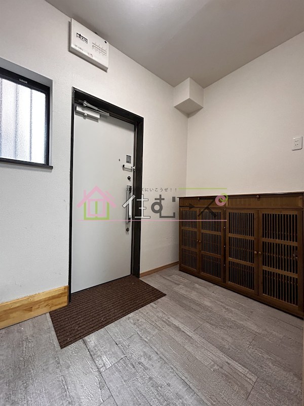 桃谷4丁目賃貸戸建 玄関
